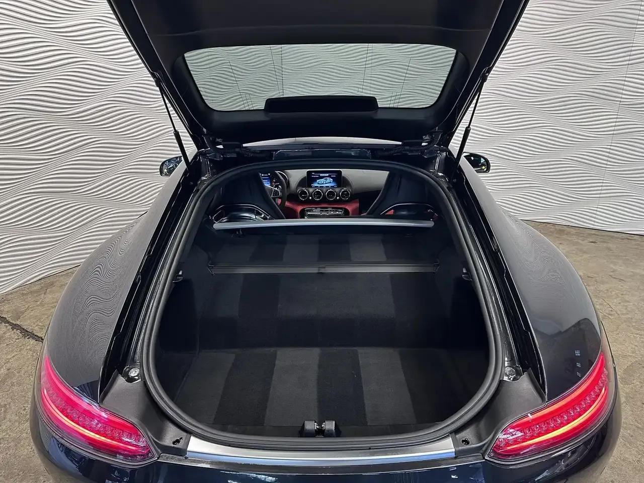 Mercedes-Benz AMG GT - 36