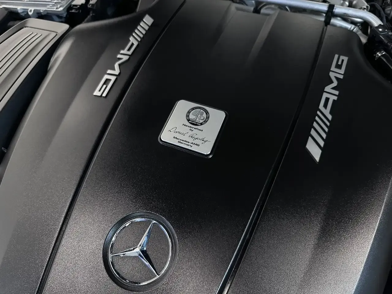 Mercedes-Benz AMG GT - 38