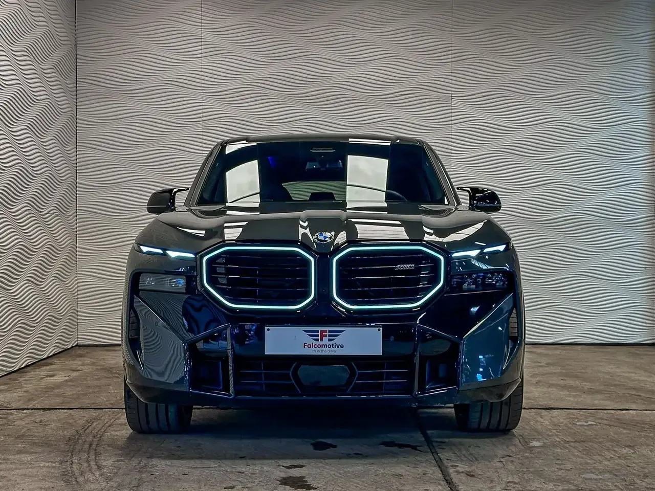 BMW XM - 7